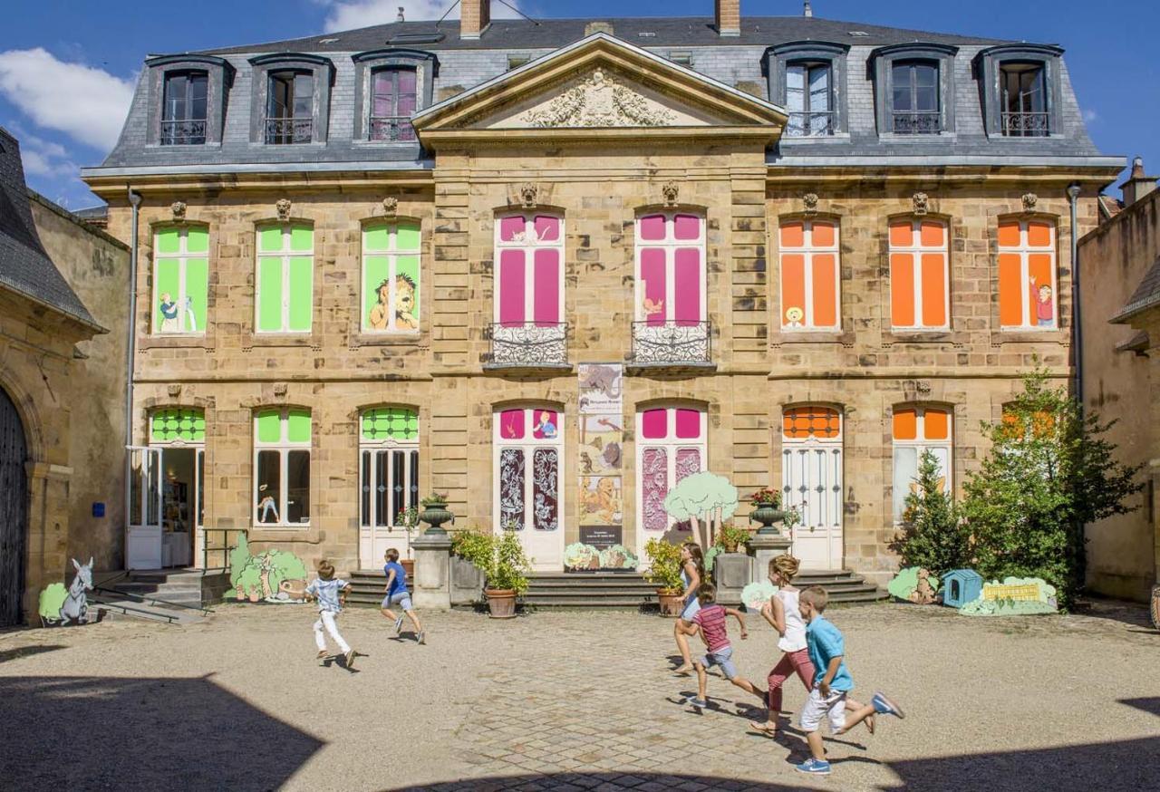 Bel Appartement En Coeur De Ville - 20 Minutes Du Pal Moulins  Exterior photo